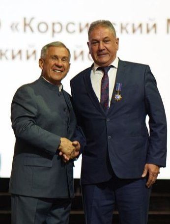 Ел геройлары: хезмәт, батырлык, тырышлык