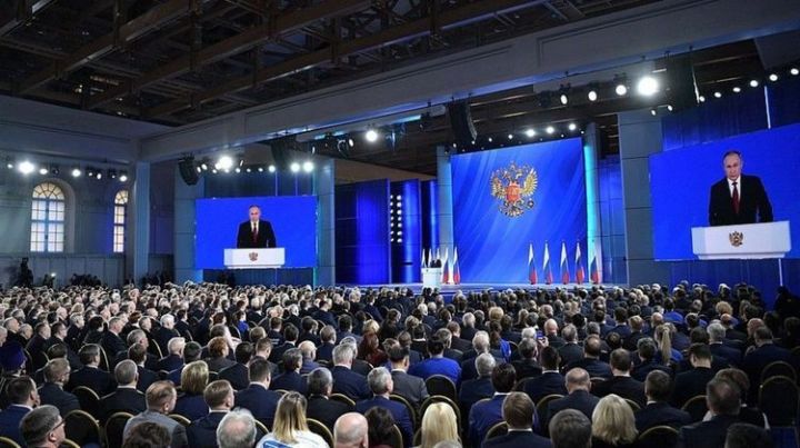 Рөстәм Миңнеханов Путин Юлламасын гамәлгә ашыру буенча тәкъдимнәр бирергә кушты