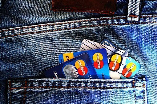 Четыре изменения, которые ждут тех,кто хранит деньги в банковских картах