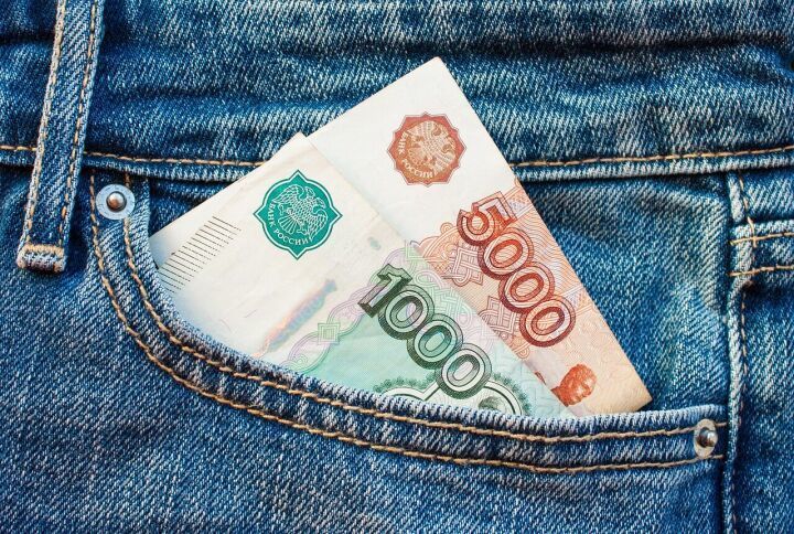 На карту поступит 7 700 рублей: кому 24 сентября придет выплата от ПФР