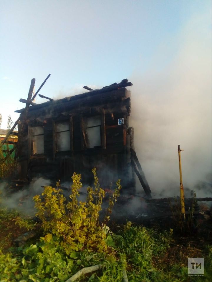 В Татарстане на пожаре пострадал бездомный