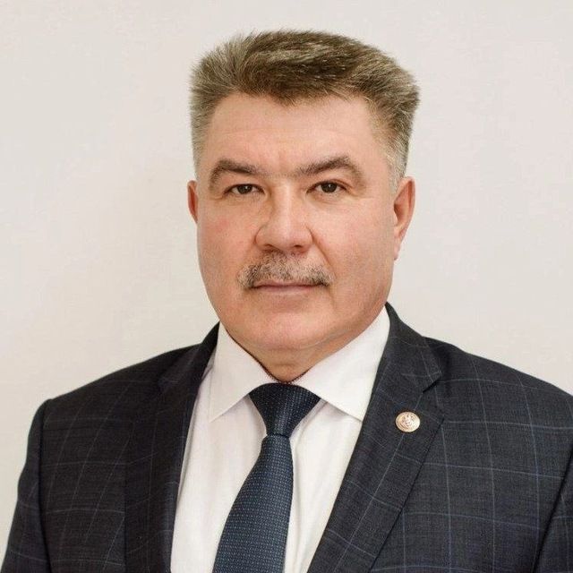 Поздравление глава Арского муниципального района Ильшата Нуриева