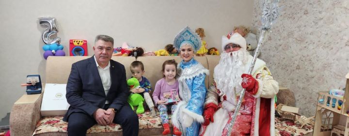 Татарстан Рәисе Арча кызчыгының хыялын тормышка ашырды
