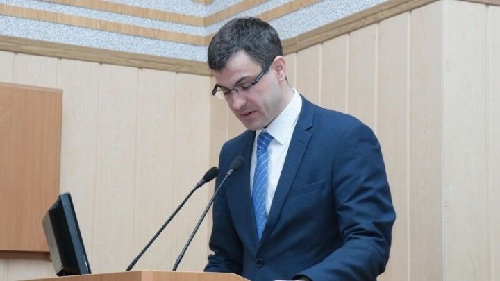 Әлмәт районы башкарма комитеты җитәкчесе урынбасары 5 миллион сум ришвәт алуда гаепләнә