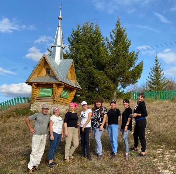 Ахун чишмәсенә агач утыртылды