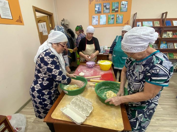 Рәхмәт сезгә авылдашлар! Махсус хәрби операциядә катнашучылар исән-сау әйләнеп кайтсыннар!