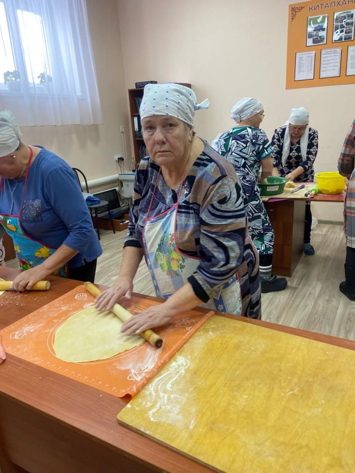 Рәхмәт сезгә авылдашлар! Махсус хәрби операциядә катнашучылар исән-сау әйләнеп кайтсыннар!