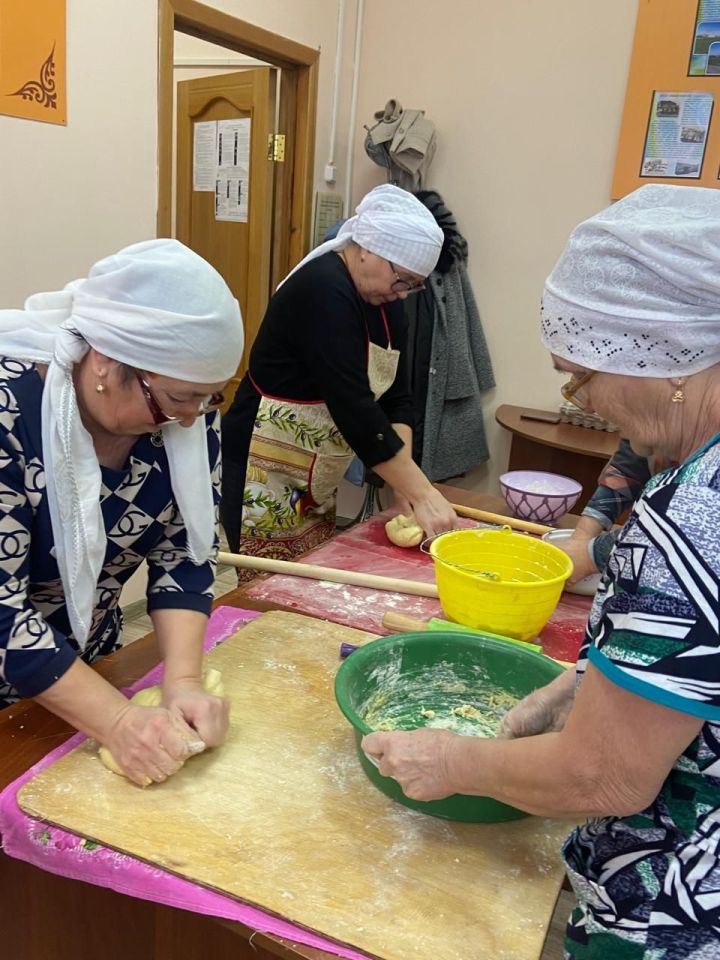 Рәхмәт сезгә авылдашлар! Махсус хәрби операциядә катнашучылар исән-сау әйләнеп кайтсыннар!