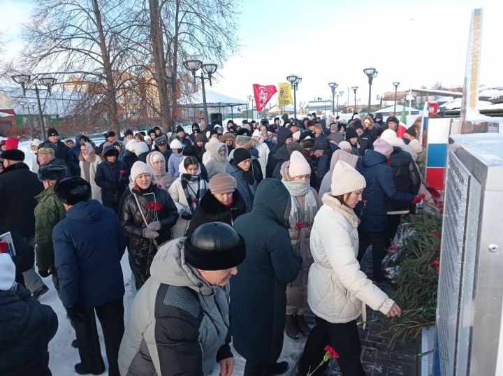 Махсус хәрби операциядә һәлак булган якташларыбыз истәлегенә Арчада һәйкәл ачылды