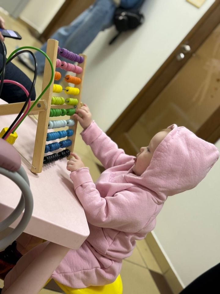 Татарстан Республикасында 47 меңнән артык эшләүче ата-ана яшь ярымга кадәр баланы карау буенча пособие ала