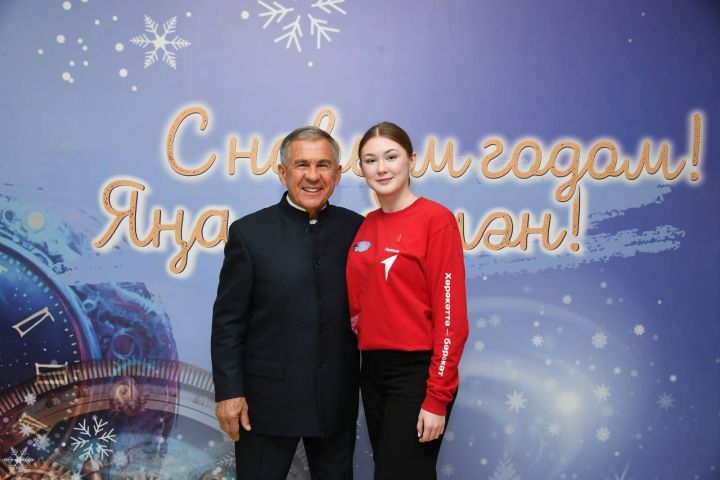 Лесхоз мәктәбе укучысы Рөстәм Миңнеханов белән очрашты