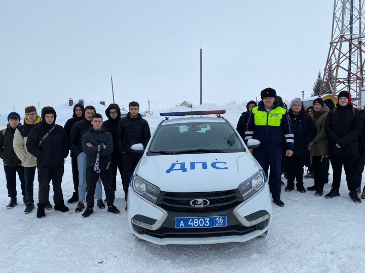 Арчада “Студентлар десанты” Бөтенроссия акциясе узды