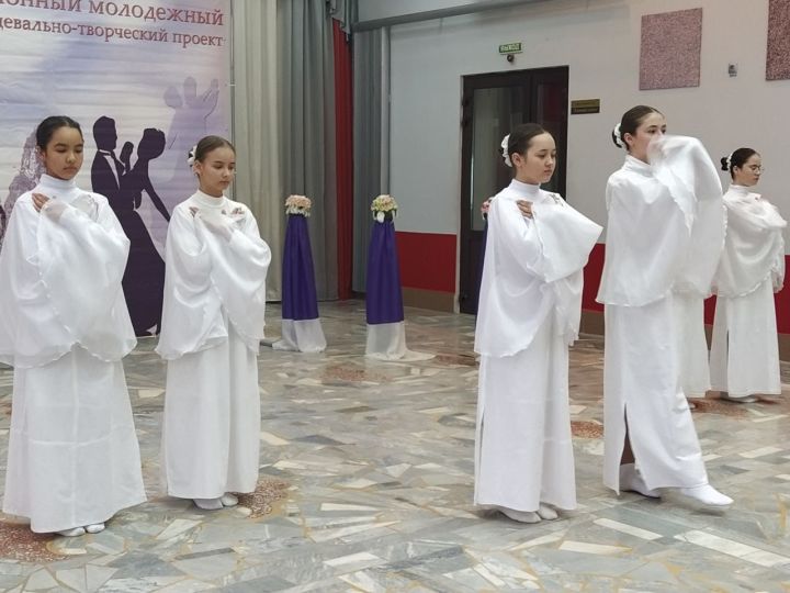 Арчада Бөек Җиңүнең 79 еллыгына багышланган бал үтте