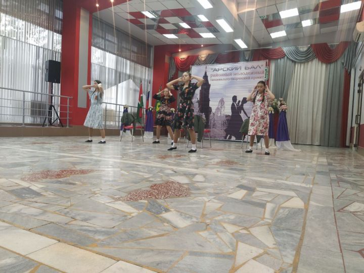 Арчада Бөек Җиңүнең 79 еллыгына багышланган бал үтте