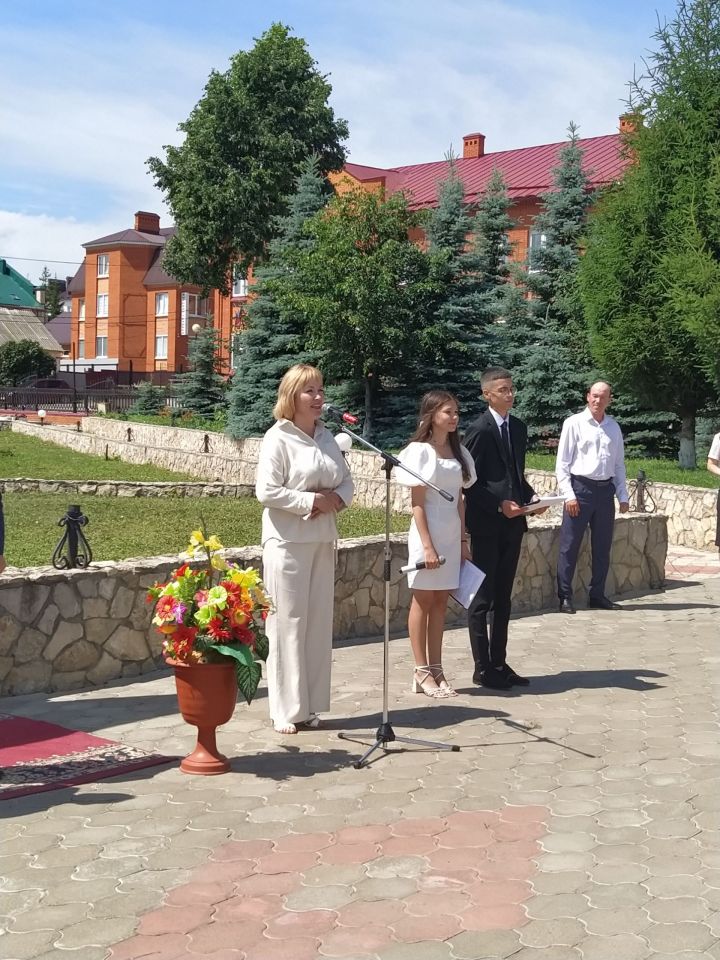 На Аллее Славы города Арск загорелась новая звезда