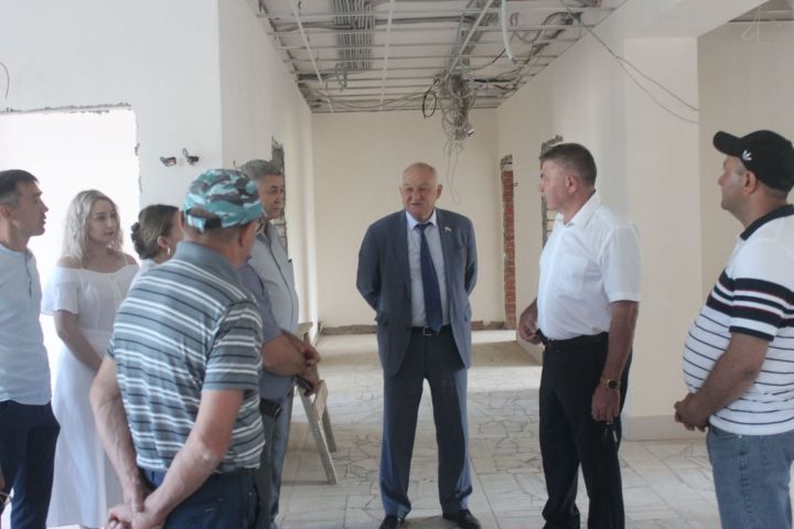 Арчага депутат килде