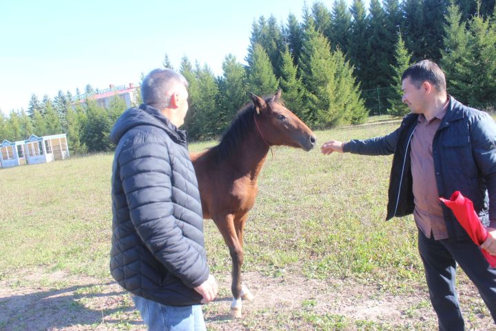 Министр безнең районда