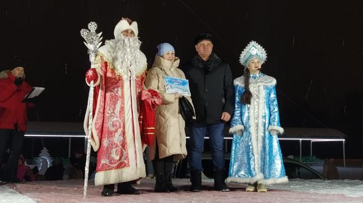 Искечә Яңа ел белән!