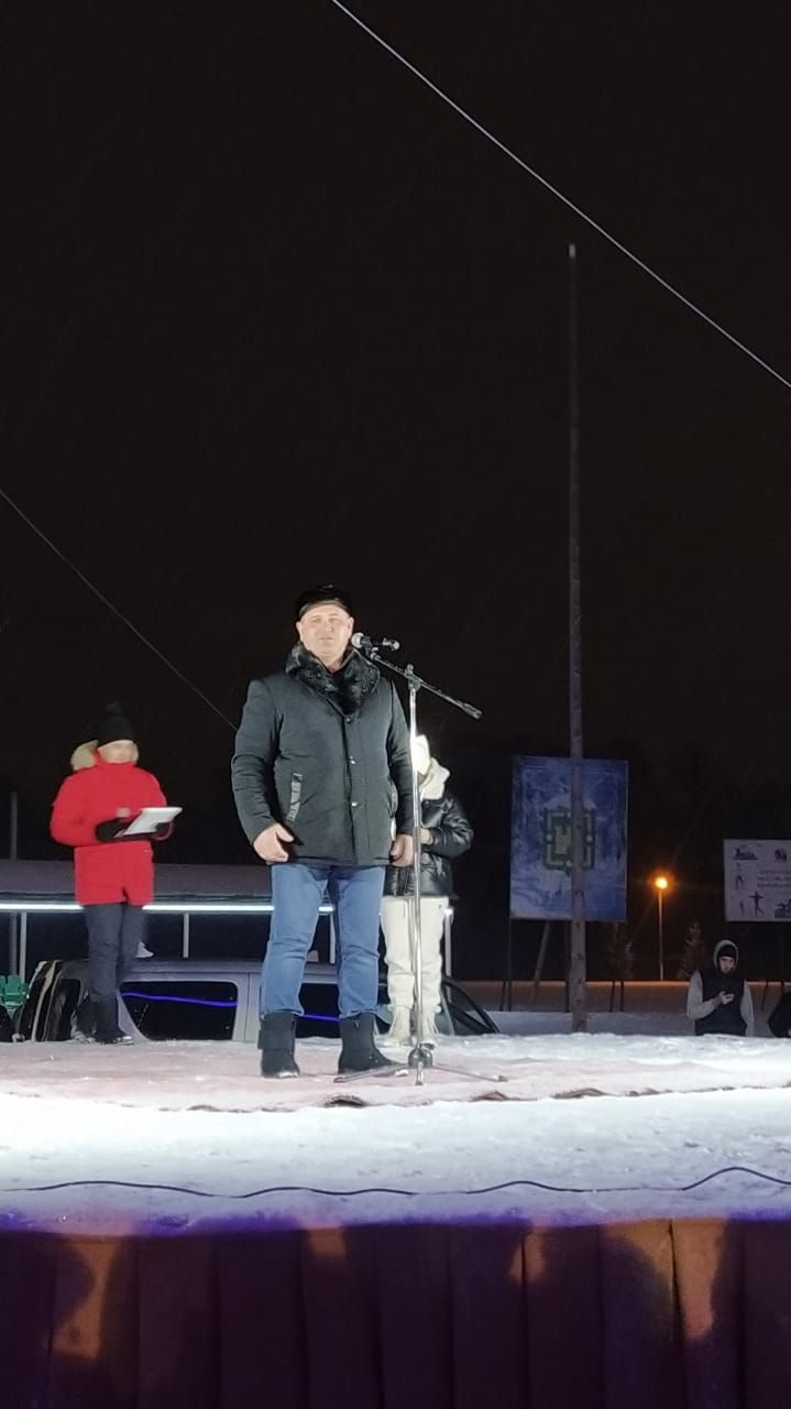 Искечә Яңа ел белән!