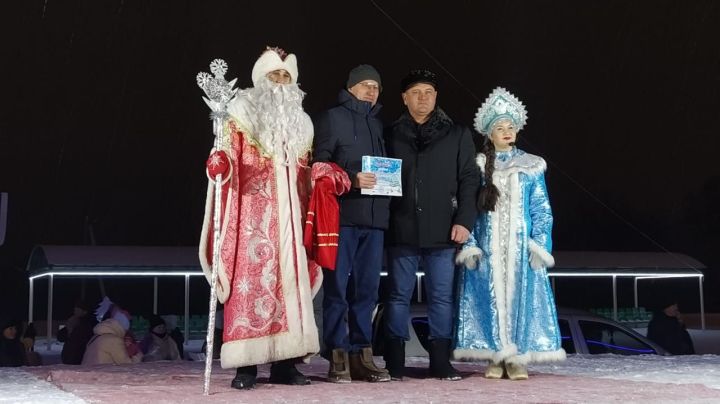 Искечә Яңа ел белән!