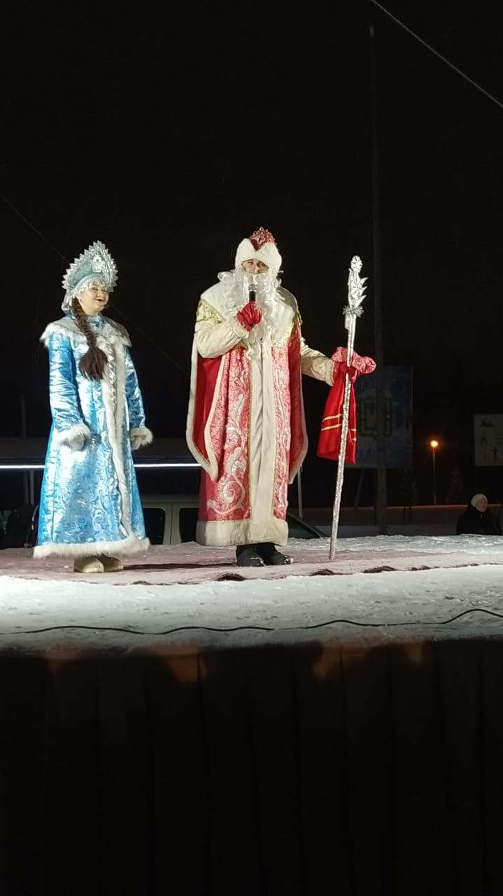 Искечә Яңа ел белән!