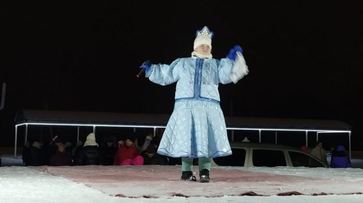 Искечә Яңа ел белән!