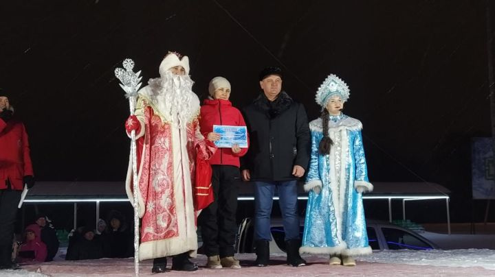 Искечә Яңа ел белән!