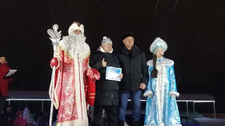 Искечә Яңа ел белән!