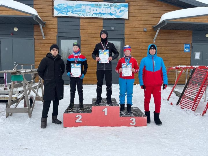 Арчада чаңгычылар ярышты