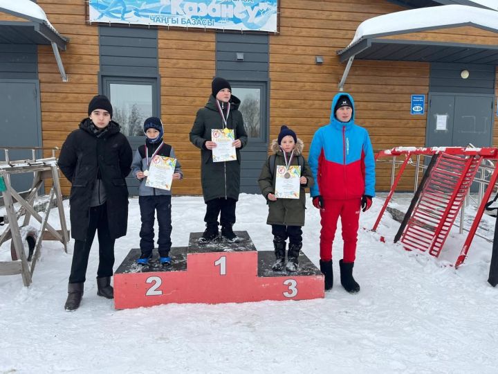 Арчада чаңгычылар ярышты