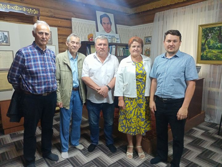 Торналар төшкән җирдә