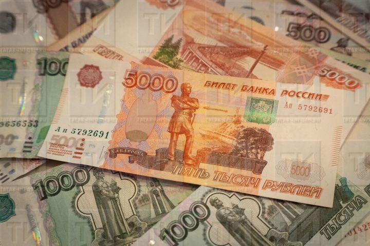 Татарстанда айлык акчалата түләү: кемнәргә бирелә һәм ничек рәсмиләштерергә?