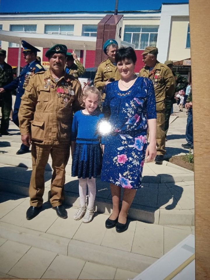 Минем әтием – әфганчы!