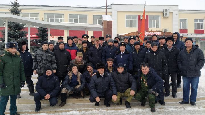 Бүген Әфганистанда хәрби хезмәт үткән ветераннар очрашты