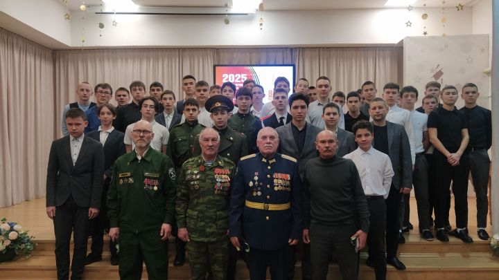 Арчаның В.Ф.Ежков ис. 1нче мәктәптә эчтән генә еладык