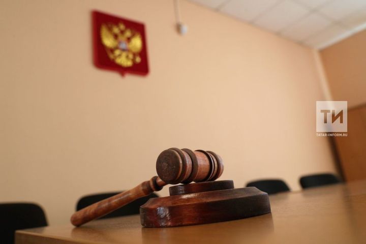 Арча район суды утырышында алкоголь эчемлек кулланган хәлдә руль артына утырган ике ир кешенең эше каралды.