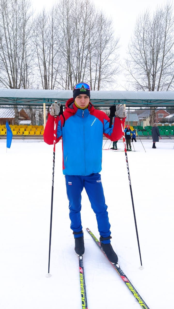 Көрәш батыры Рәдис Сәйфетдиновның уллары чаңгычы!