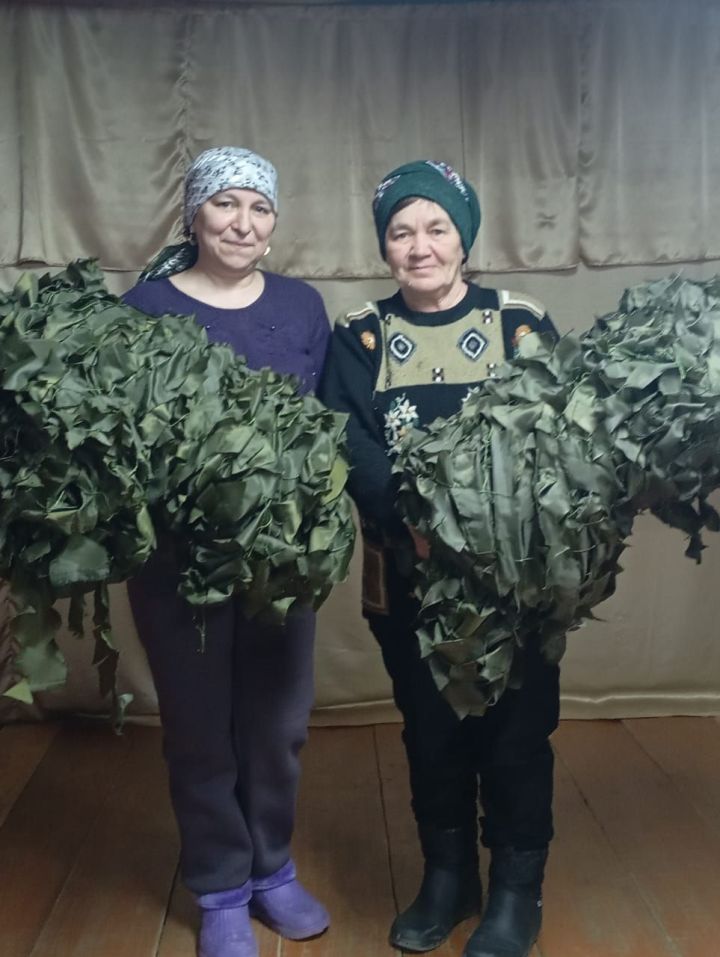 Күңел җылысын биреп челтәр үрәләр