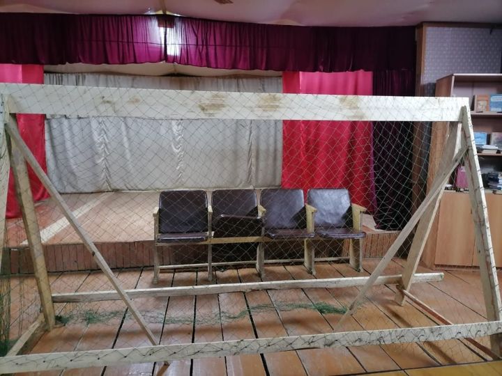 Күңел җылысын биреп челтәр үрәләр