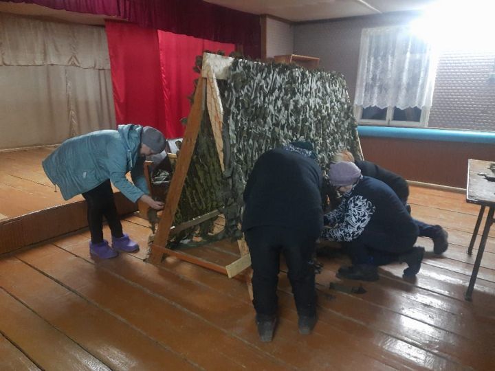 Күңел җылысын биреп челтәр үрәләр