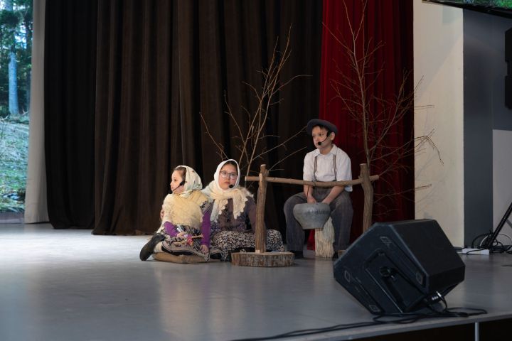 В Арском районном Доме культуры прошел отчетный благотворительный концерт Арской детской школы искусств