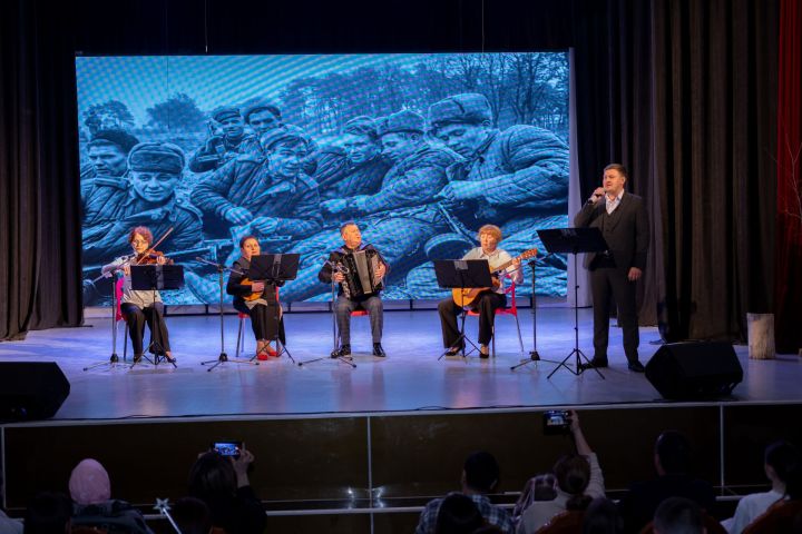 В Арском районном Доме культуры прошел отчетный благотворительный концерт Арской детской школы искусств