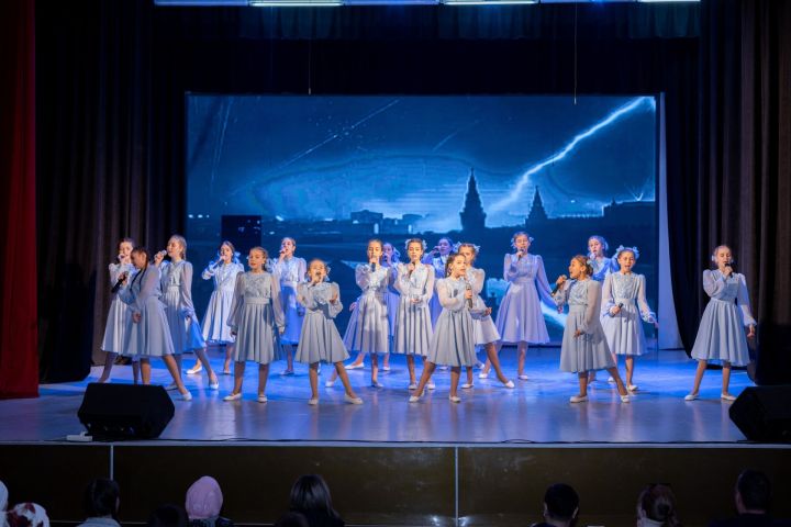 В Арском районном Доме культуры прошел отчетный благотворительный концерт Арской детской школы искусств