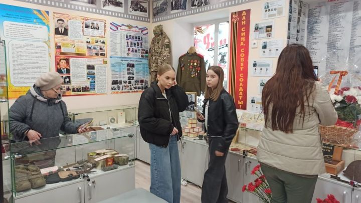 Балалар һәм оныклар белән туган авылда