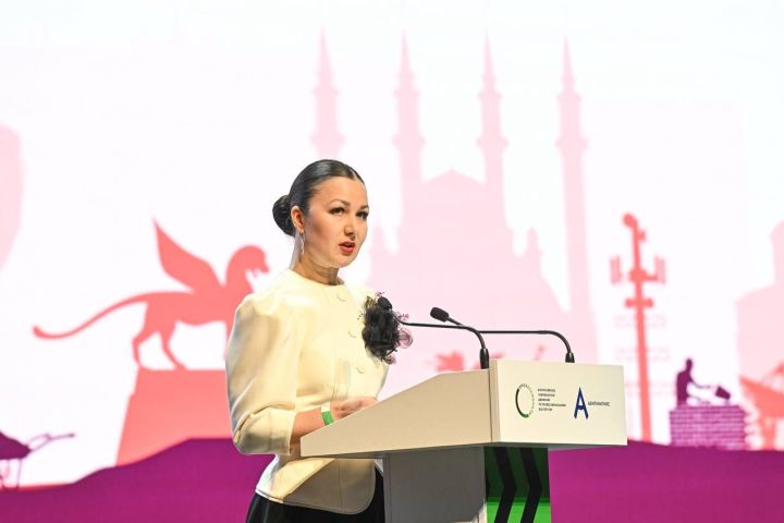 Арча педагогия көллияте укытучысы Лилия Маликова Татарстан Рәисе белән очрашуда катнашты