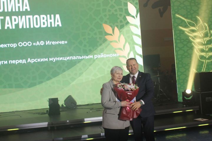 Арчада хезмәт алдынгыларын хөрмәтләделәр (фоторепортаж)