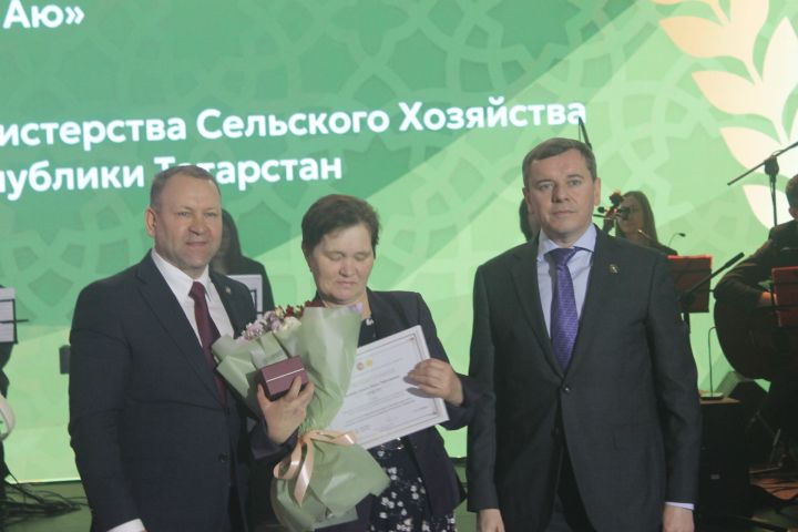 Арчада хезмәт алдынгыларын хөрмәтләделәр (фоторепортаж)