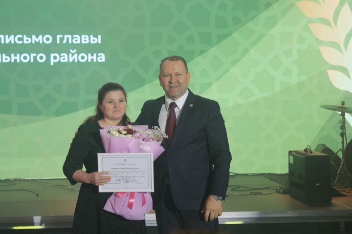 Арчада хезмәт алдынгыларын хөрмәтләделәр (фоторепортаж)