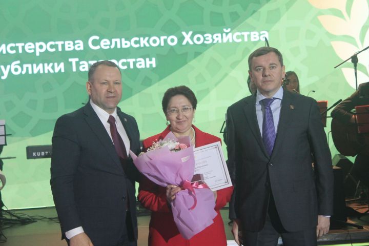 Арчада хезмәт алдынгыларын хөрмәтләделәр (фоторепортаж)