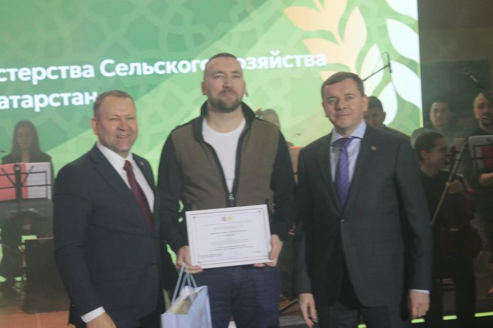 Арчада хезмәт алдынгыларын хөрмәтләделәр (фоторепортаж)
